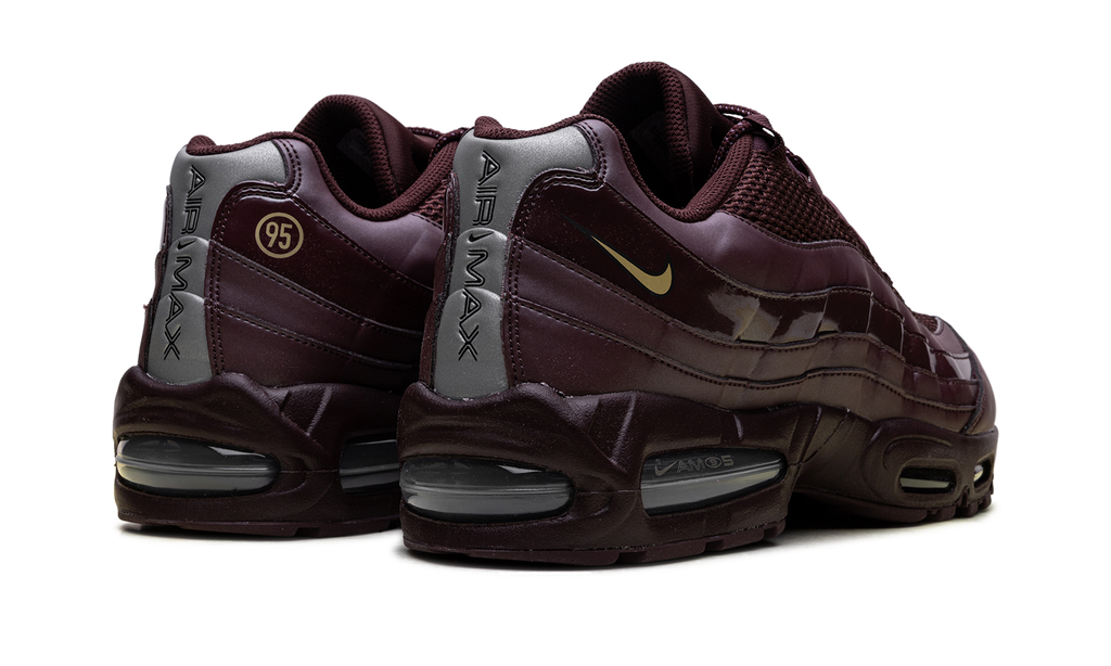 "Big Bubble Total 90 Burgundy Crush" Air Max 95 SE IB6830 601 - product image from the listing.