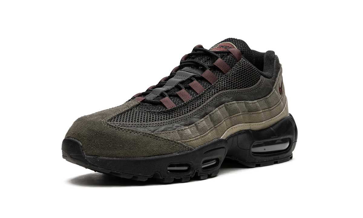 "Black Earth" Air Max 95 FD0652 001 - product image from the listing.