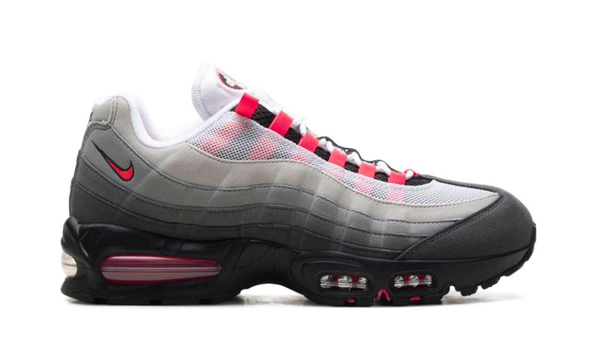 "Big Bubble Solar Red 2.0 (2025)" Air Max 95 IM7410 001 - product image from the listing.