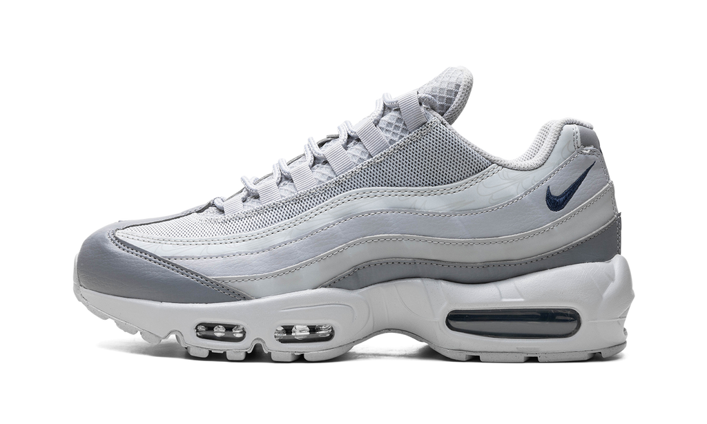 "Wolf Grey Midnight Navy" Air Max 95 FD0663 001 - product image from the listing.