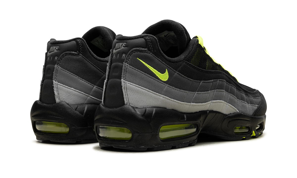 "Black Neon" Air Max 95 FV4710 001 - product image from the listing.