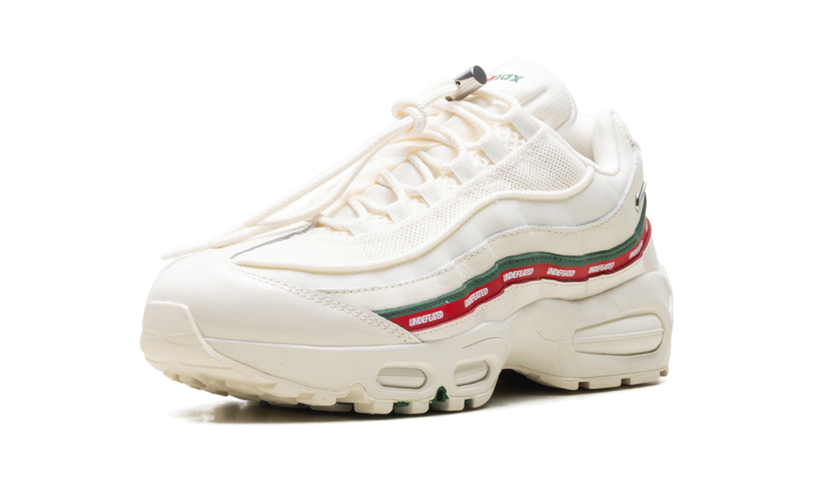 "UNDEFEATED - SAIL/ METALLICSILVER" AIR MAX 95 SP IB4453 100 - product image from the listing.
