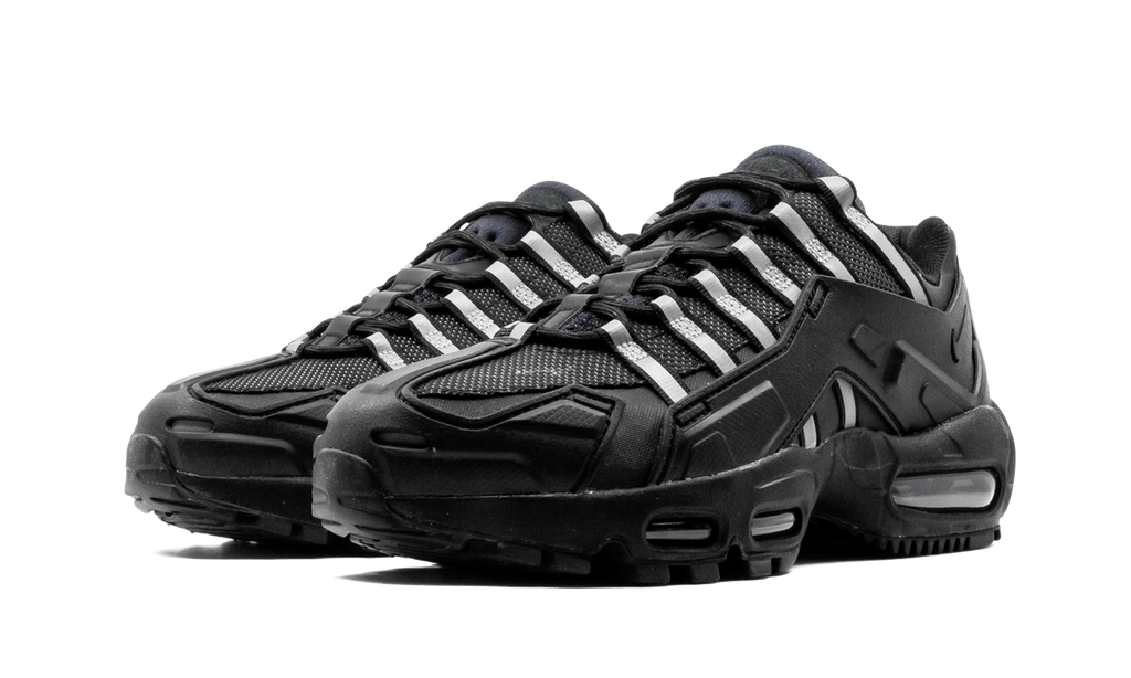 "Black / Reflective" Air Max 95 NDSTRKT CZ3591 001 - product image from the listing.